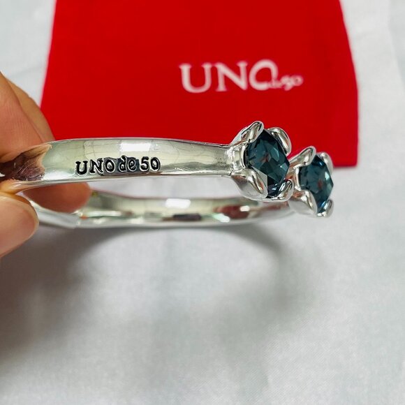 Uno de 50 AURA BLUE Blue Crystal Silver Plated Cuff Bracelet Size Medium - Picture 4 of 5